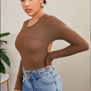 Shein cut out back crop tee❤️